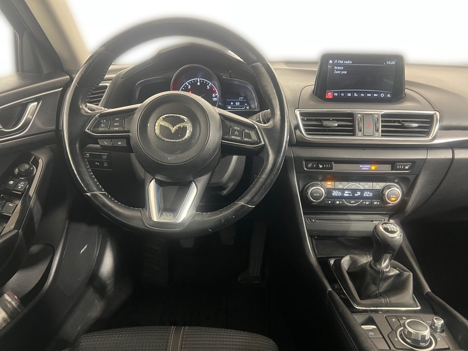 2017 Mazda 3 — fotografija 15