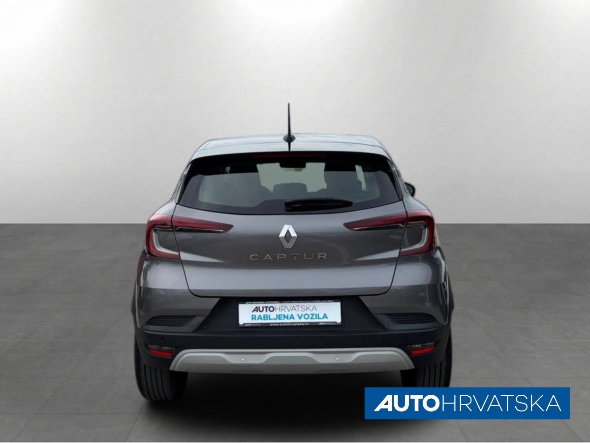 2023 Renault Captur — fotografija 5