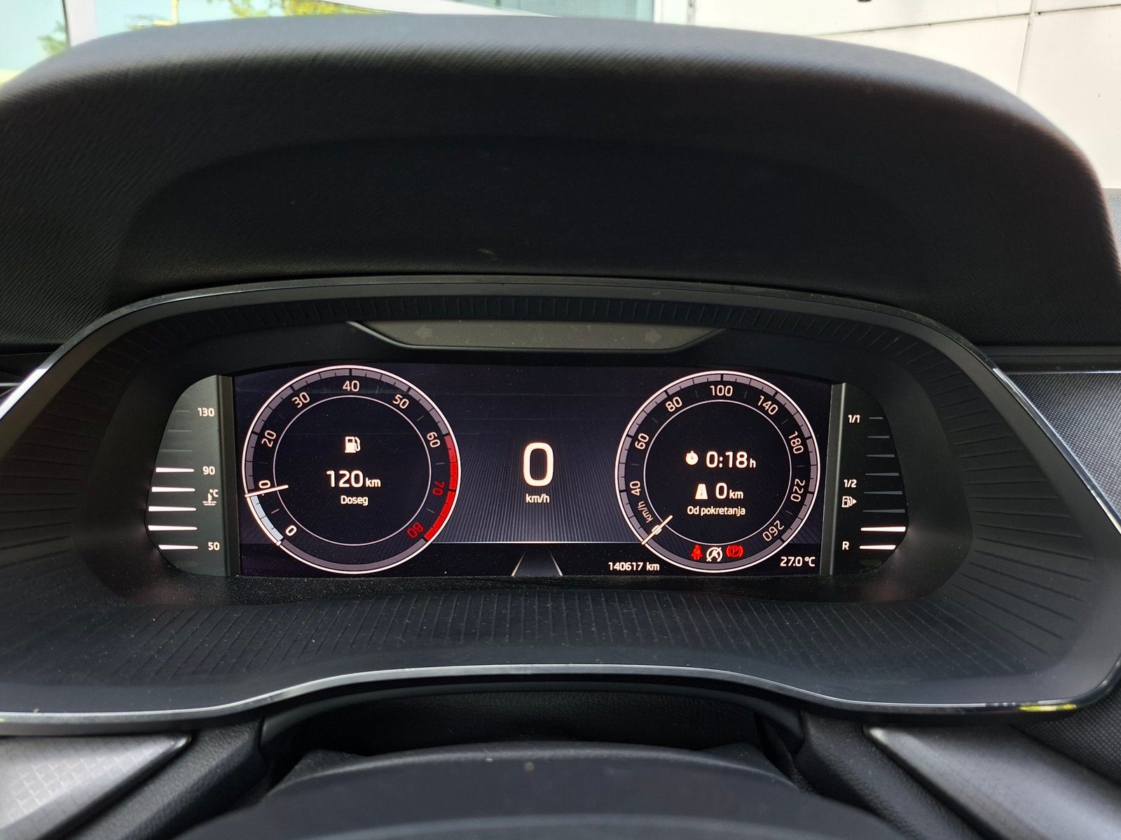 2020 Škoda Octavia Combi — fotografija 14