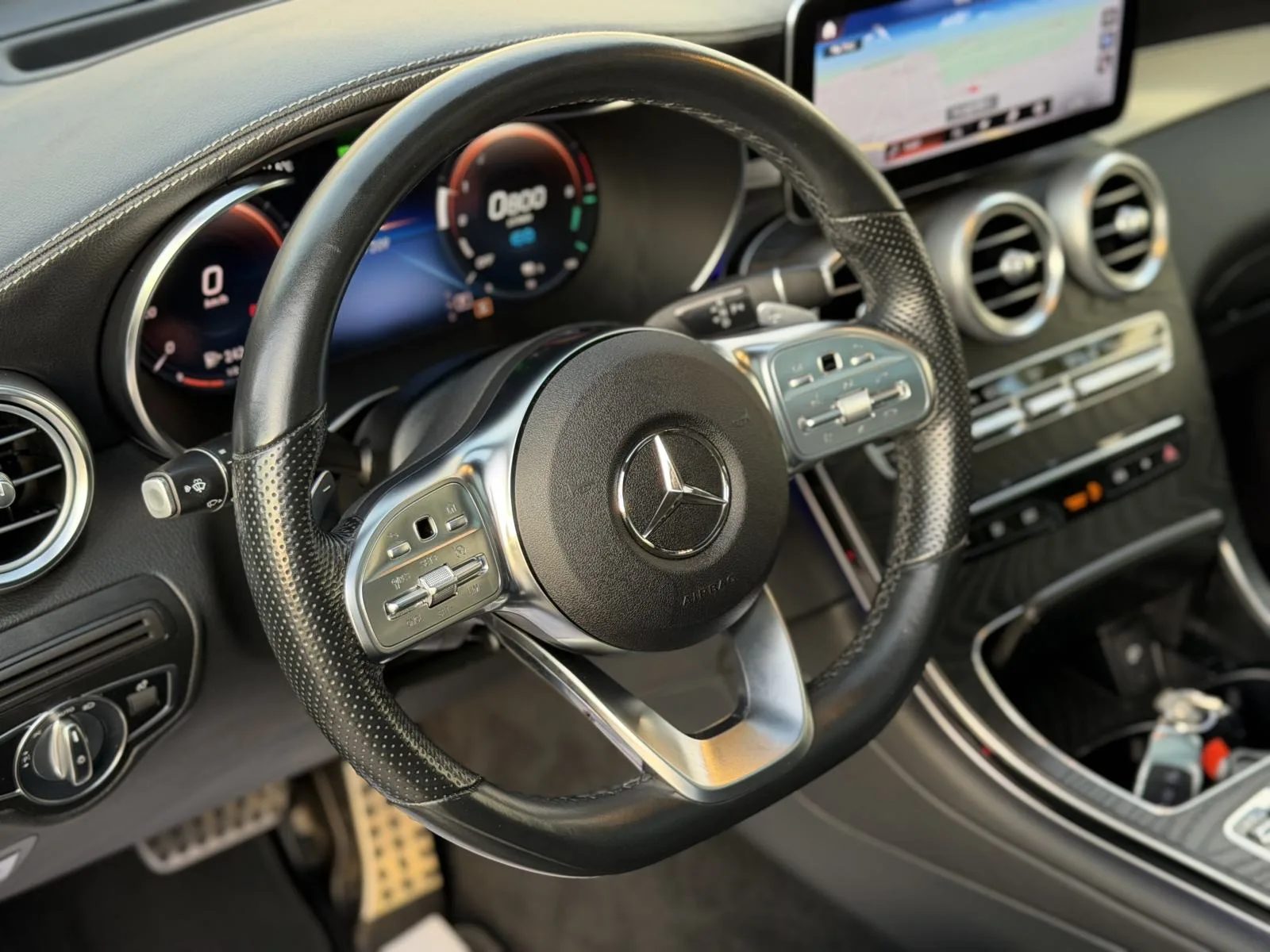 2021 Mercedes-Benz GLC — fotografija 13