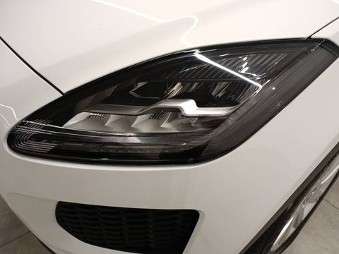 2021 Jaguar E-Pace — sličica 9