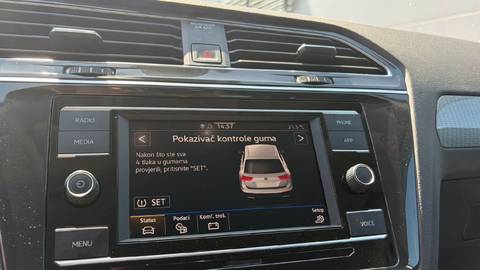 2021 Volkswagen Tiguan — sličica 27