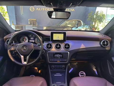 2015 Mercedes-Benz GLA — sličica 15