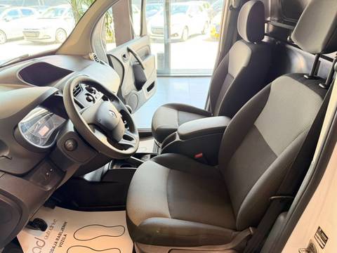 2021 Renault Kangoo — sličica 16