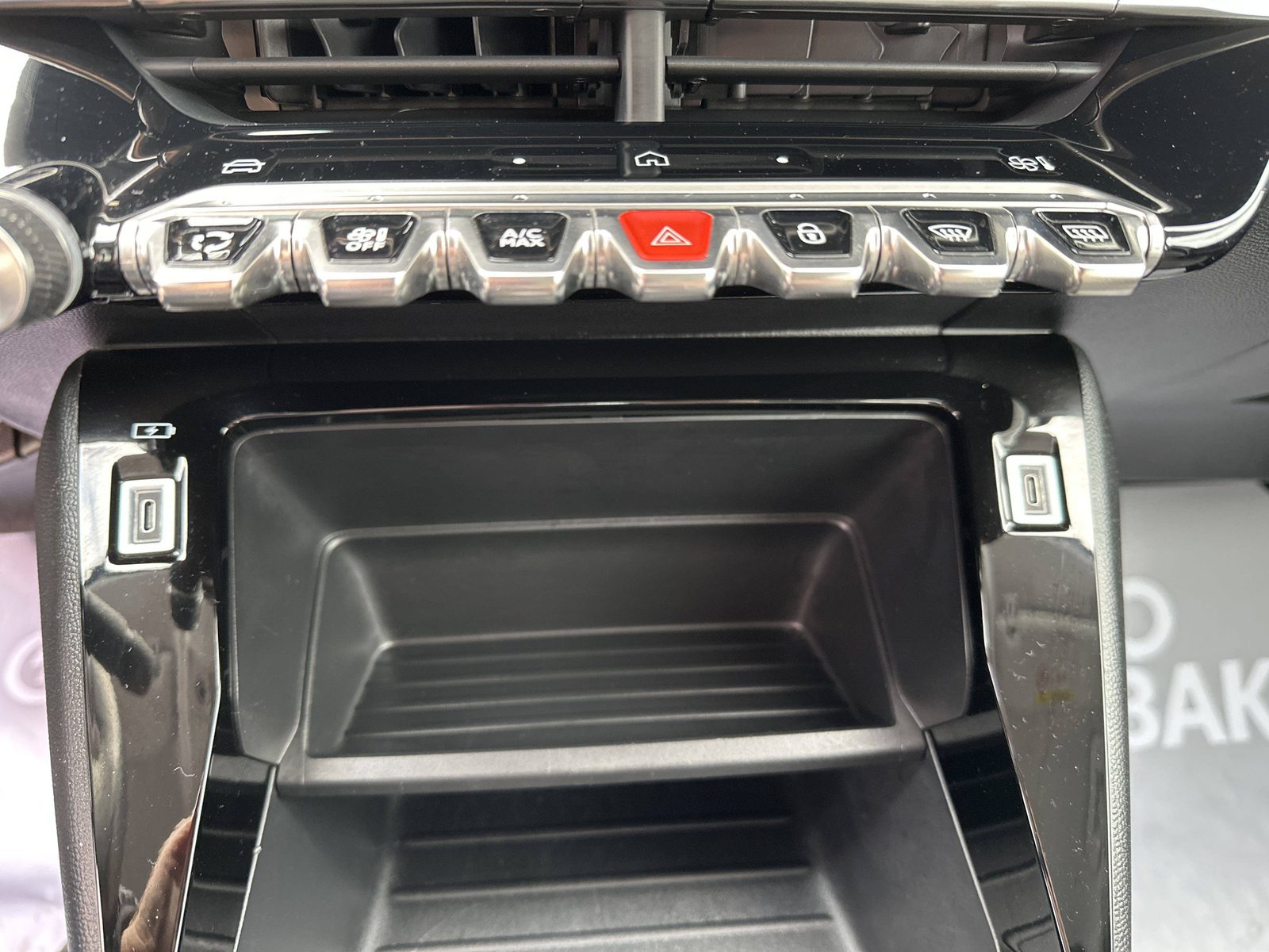2025 Peugeot 208 — fotografija 22
