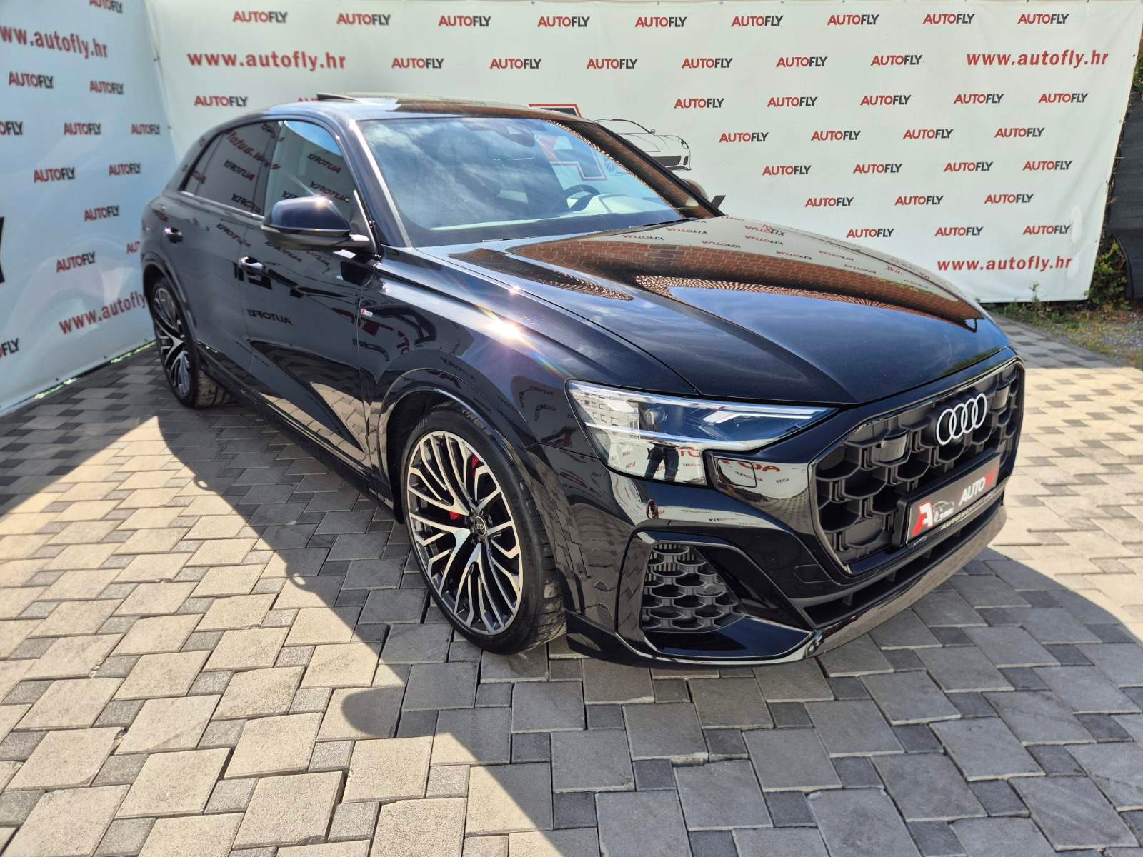2025 Audi Q8 S line — fotografija 10