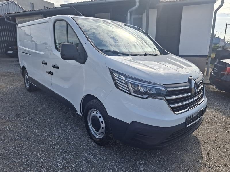 2022 Renault Trafic — fotografija 3