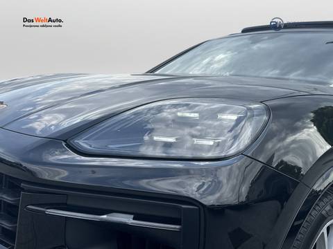 2023 Porsche Cayenne — sličica 22