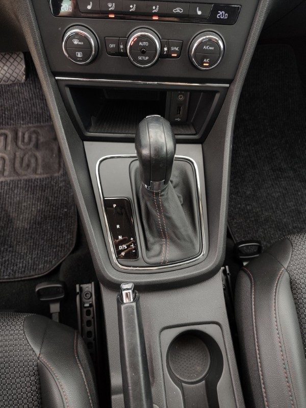 2015 Seat Leon — fotografija 7