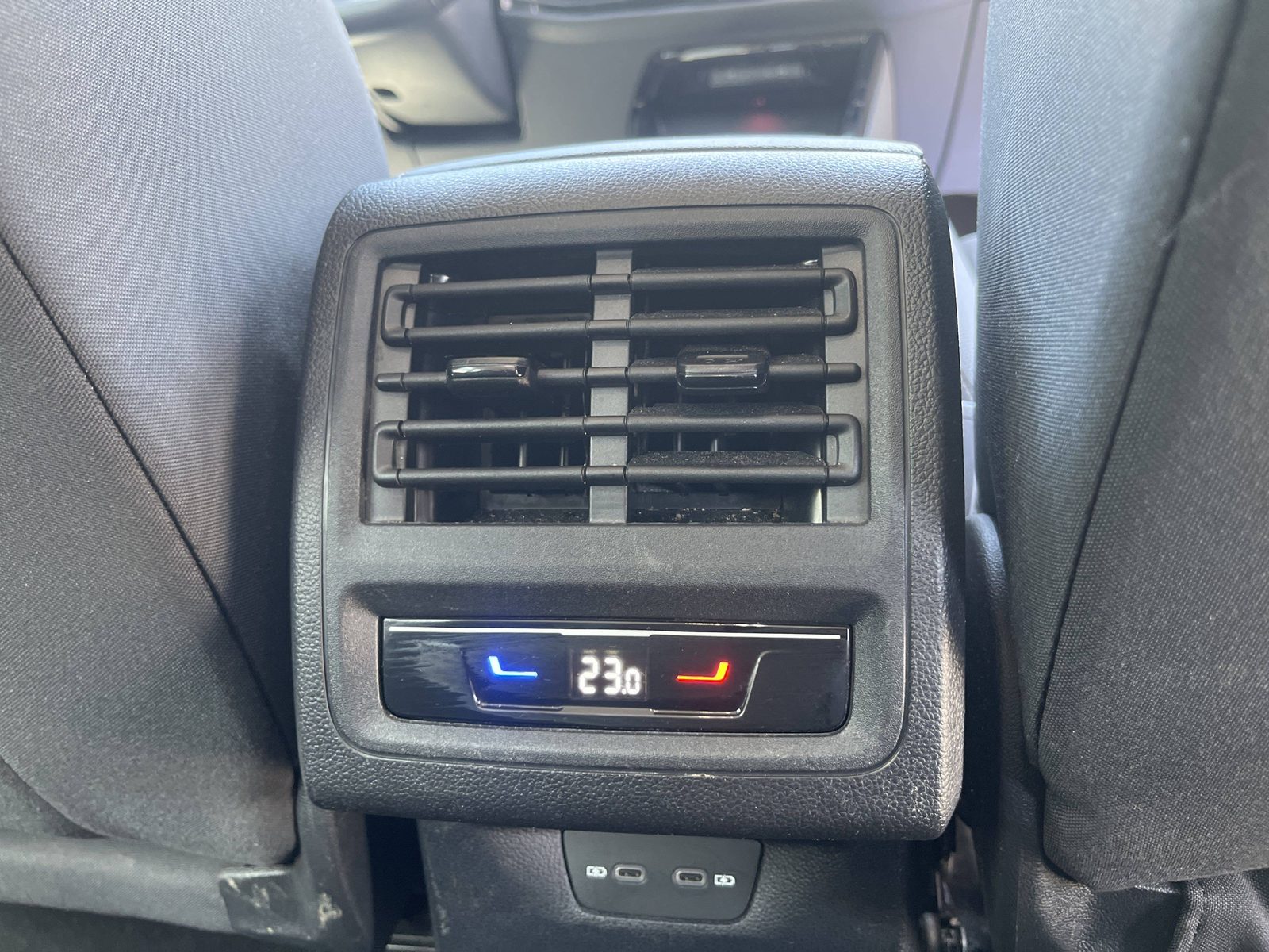 2024 Volkswagen Golf — fotografija 20