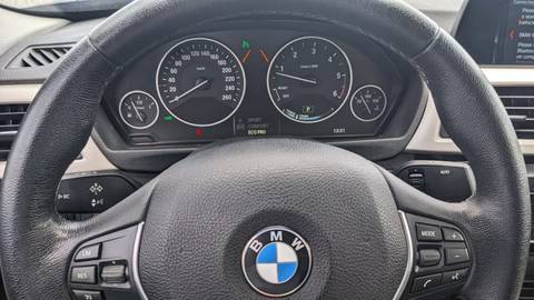 2018 BMW Serija 3 — sličica 15