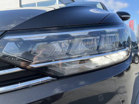 2021 Volkswagen Passat Variant — sličica 13