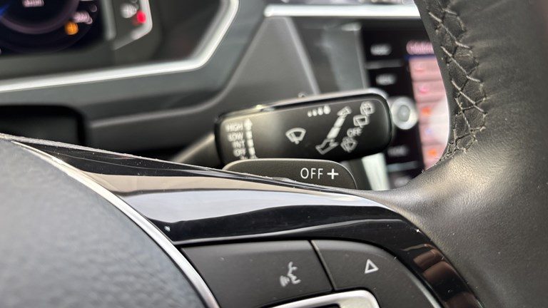 2020 Volkswagen Tiguan — fotografija 16