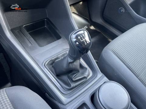 2022 Volkswagen Caddy — sličica 17