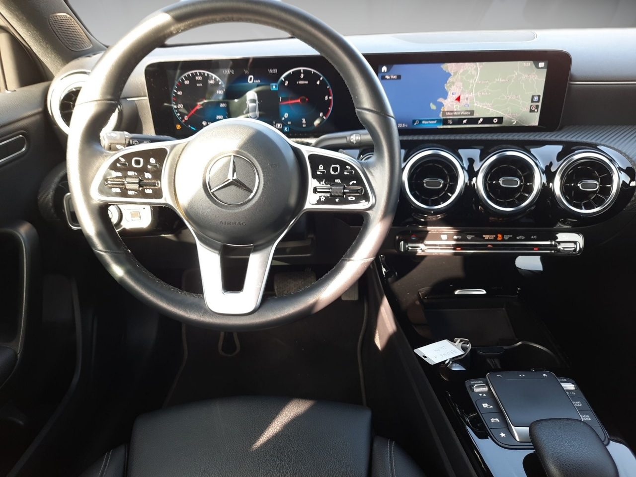 2021 Mercedes-Benz A-klasa — fotografija 16