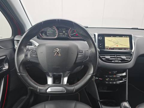 2018 Peugeot 2008 — sličica 13