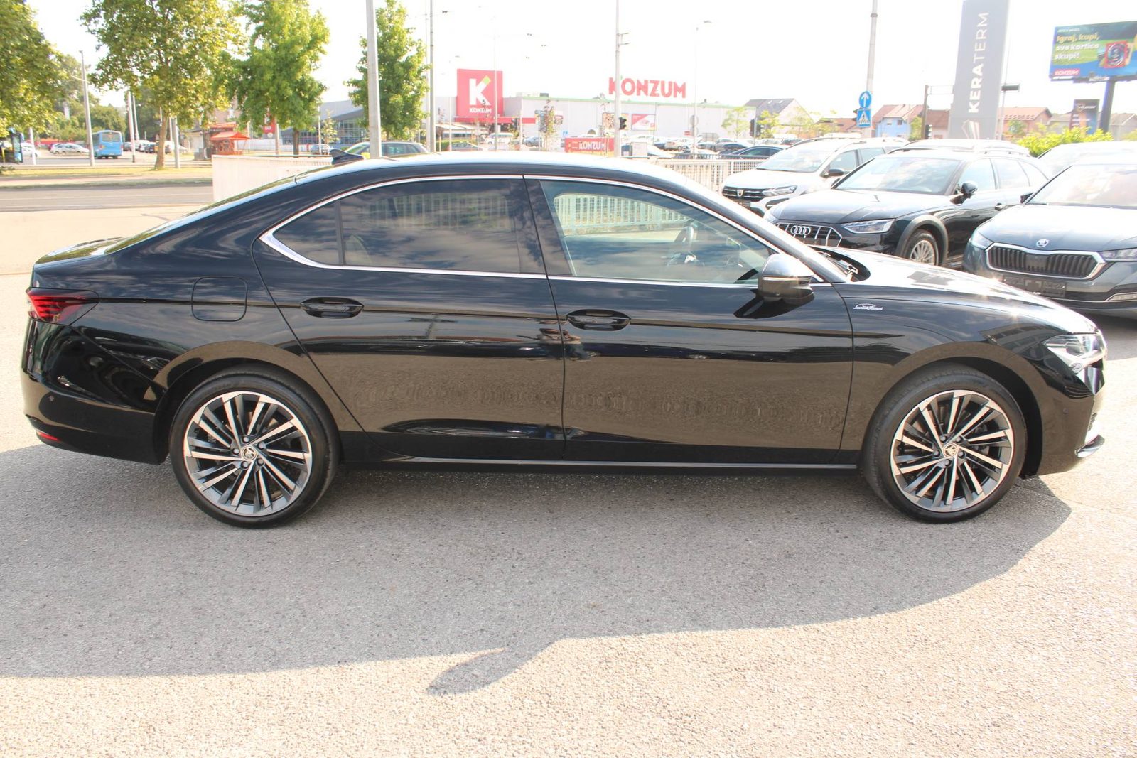 2024 Škoda Superb — fotografija 4