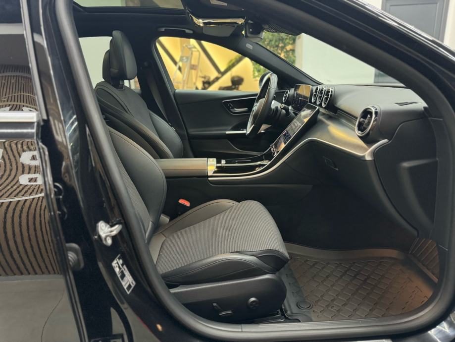 2023 Mercedes-Benz C-klasa — fotografija 15