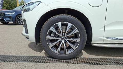 2022 Volvo XC60 — sličica 2