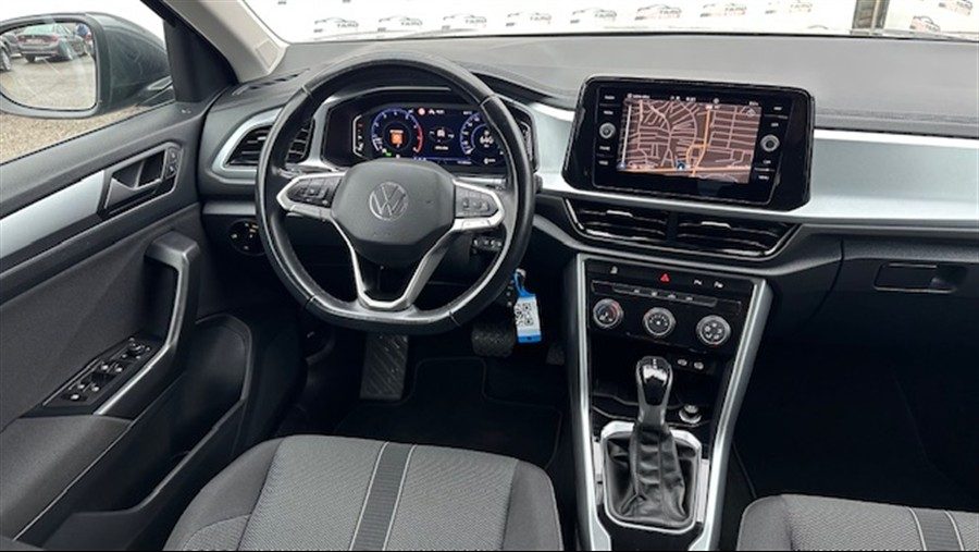2022 Volkswagen T-Roc — fotografija 11