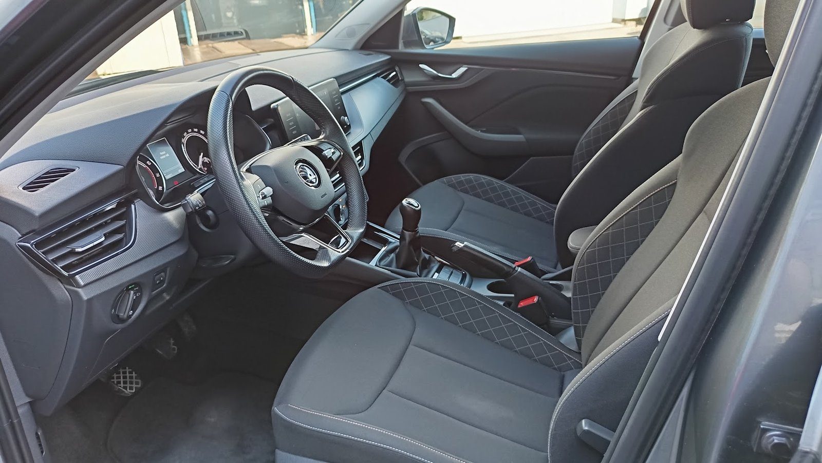 2022 Škoda Kamiq — fotografija 9