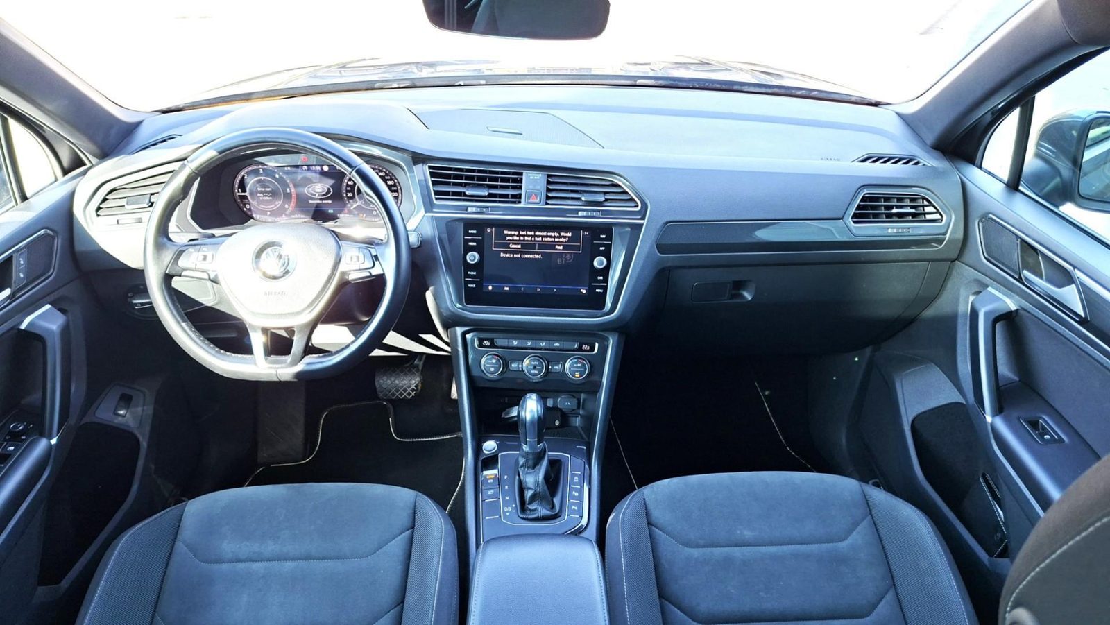 2017 Volkswagen Tiguan — fotografija 9