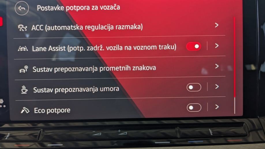 2022 Volkswagen Golf — fotografija 13