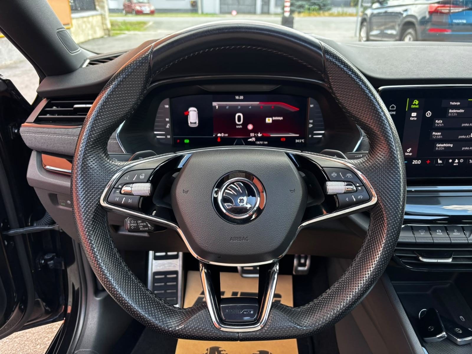 2022 Škoda Octavia Combi — fotografija 8