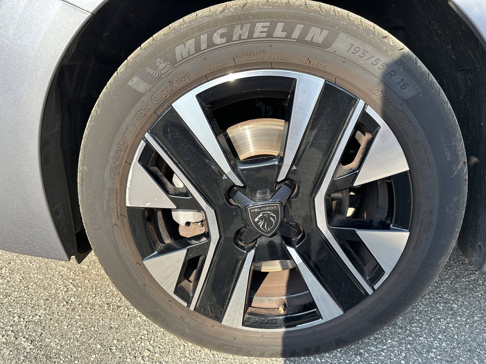 2025 Peugeot 208 — fotografija 17