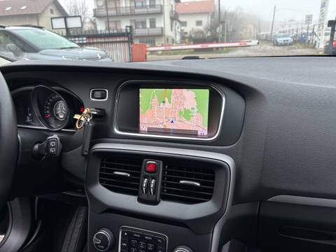 2019 Volvo V40 — sličica 16