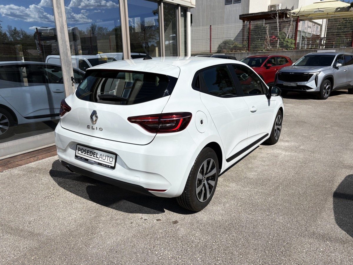 2023 Renault Clio — fotografija 4