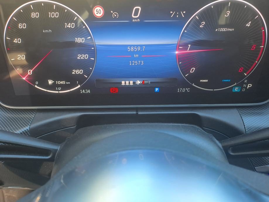 2023 Mercedes-Benz C-klasa Avantgarde — fotografija 7