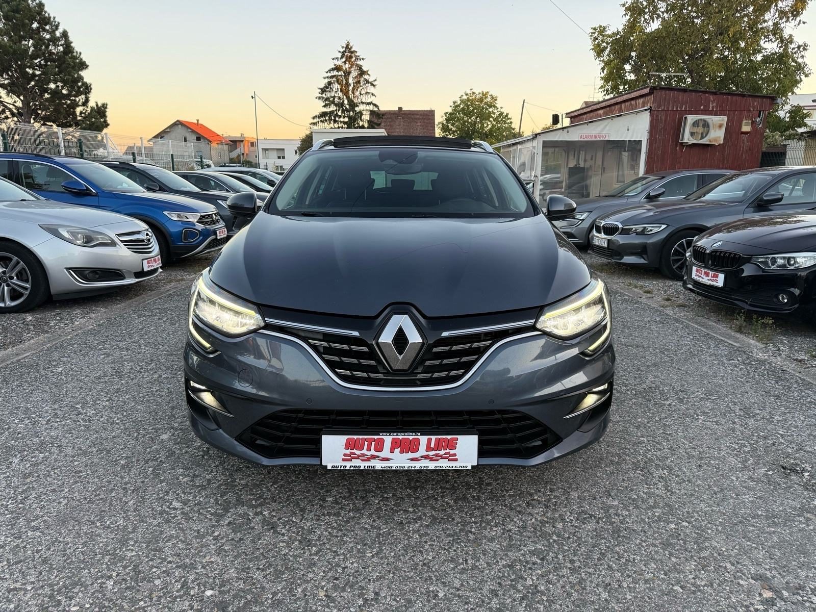2022 Renault Megane — fotografija 8
