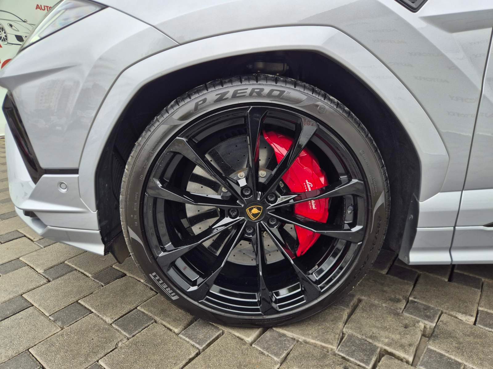 2023 Lamborghini Urus — fotografija 26
