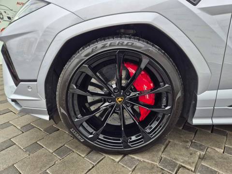 2023 Lamborghini Urus — sličica 26