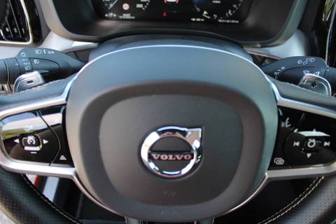 2019 Volvo XC60 — sličica 15