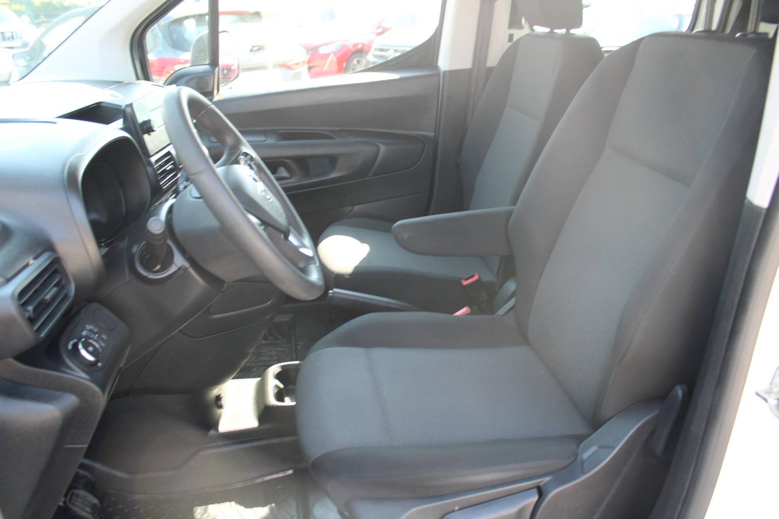 2021 Opel Combo — fotografija 10
