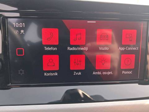 2024 Volkswagen Golf — sličica 21
