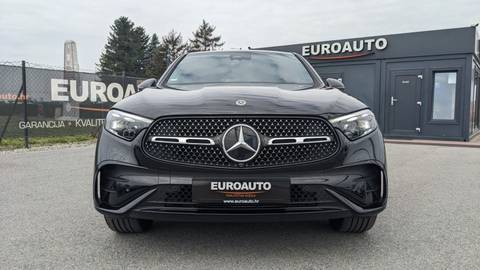 2025 Mercedes-Benz GLC