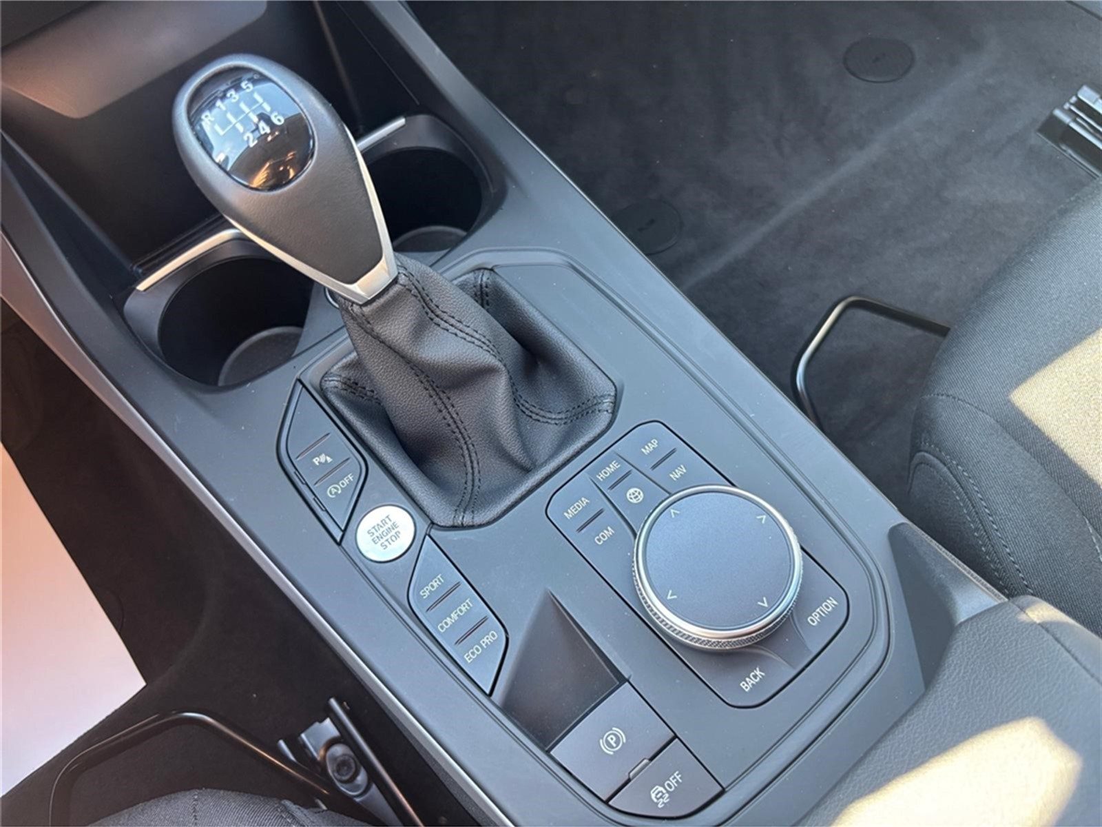 2023 BMW Serija 1 — fotografija 13