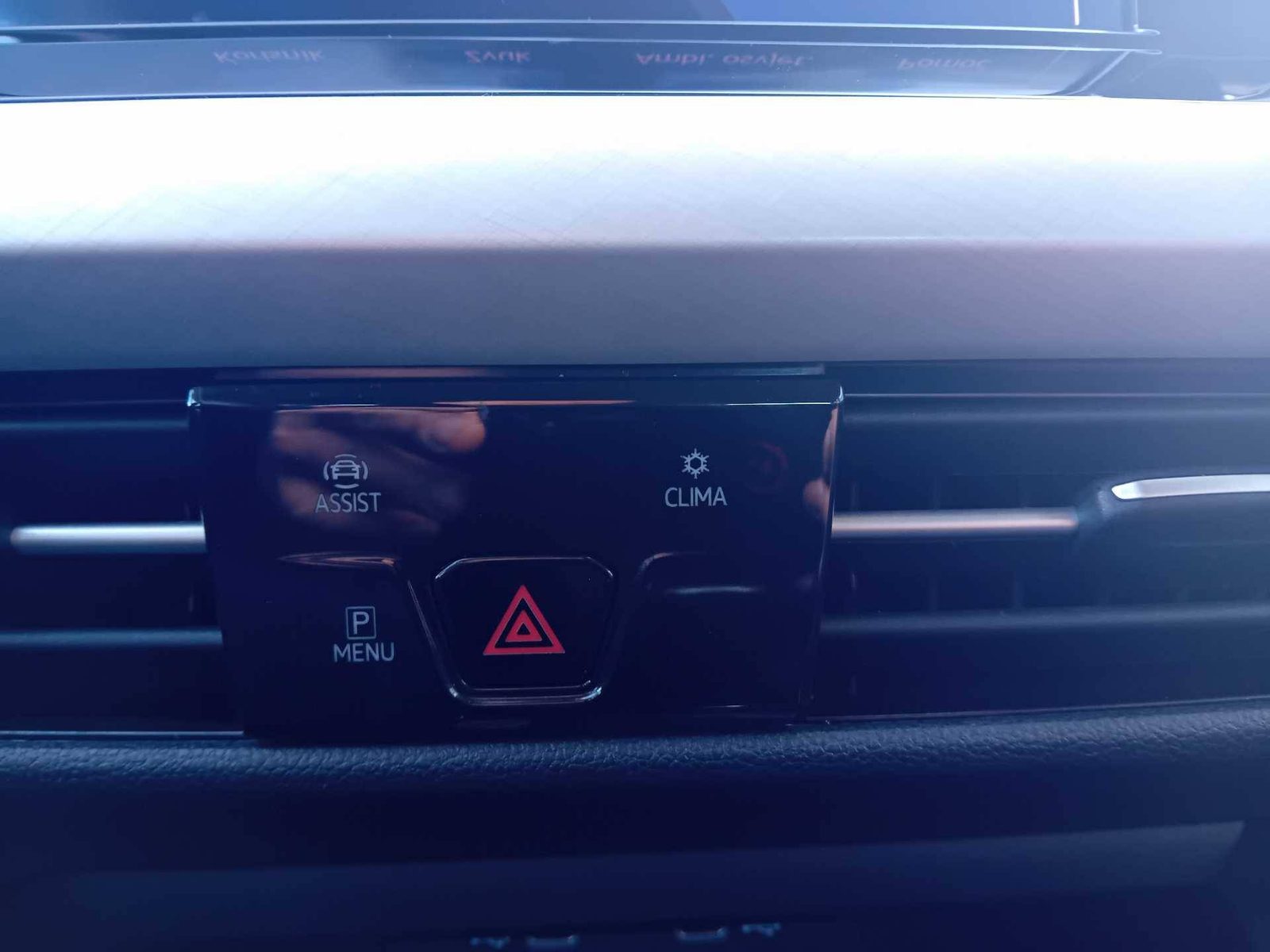 2024 Volkswagen Golf — fotografija 21