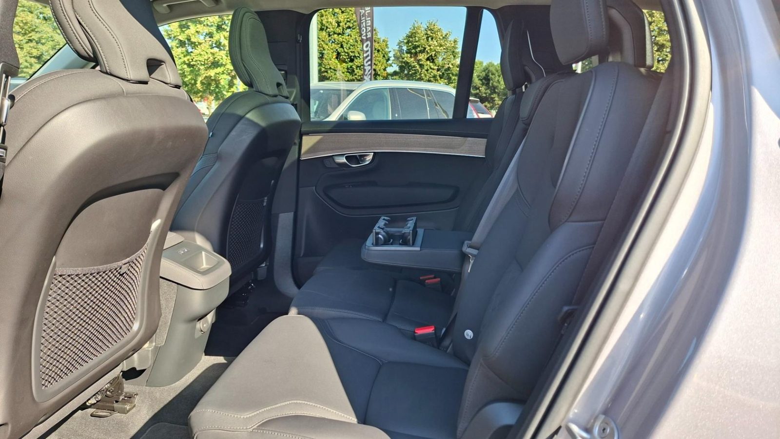 2025 Volvo XC90 — fotografija 4