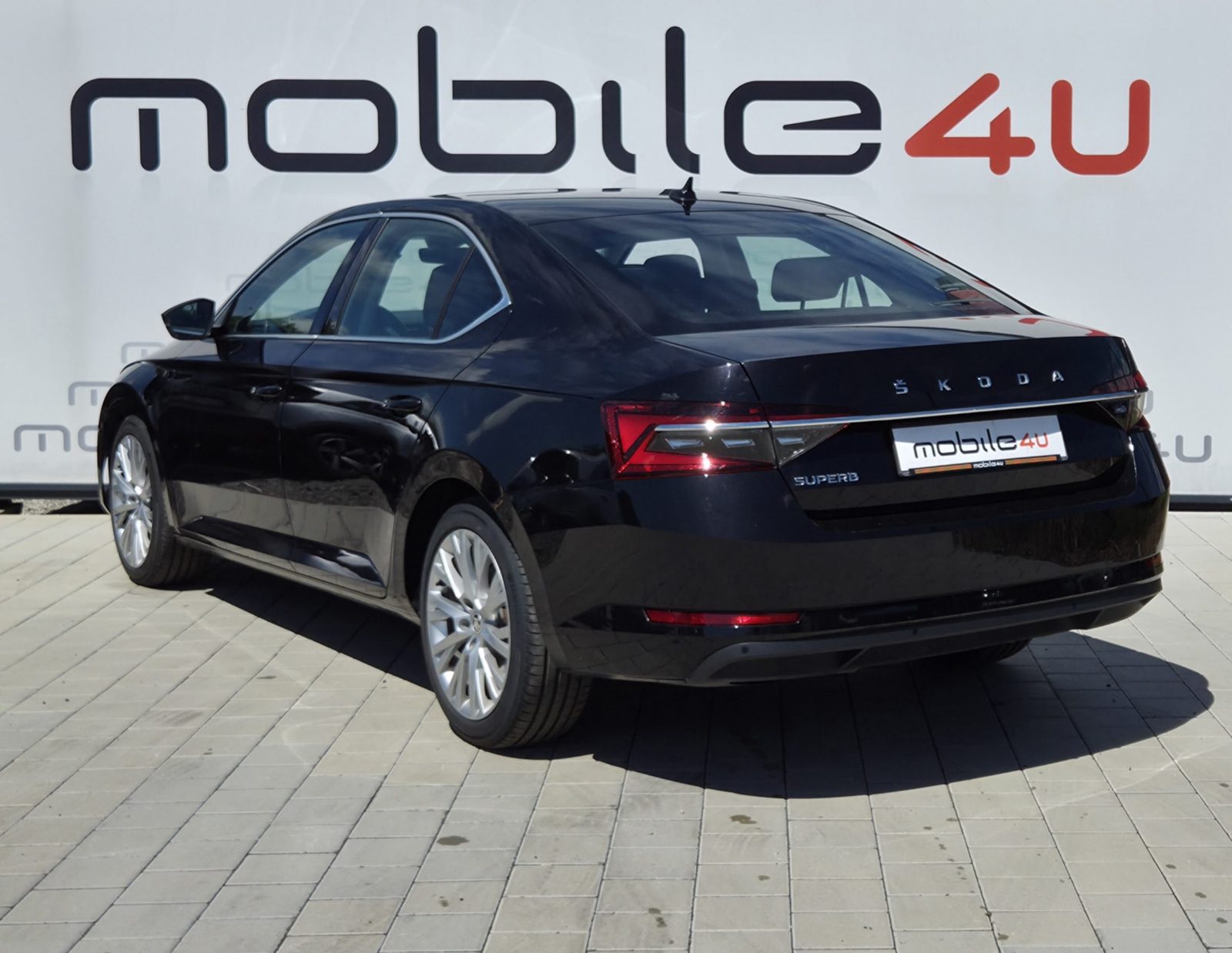 2023 Škoda Superb — fotografija 3