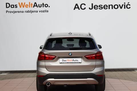 2022 BMW X1 — sličica 5
