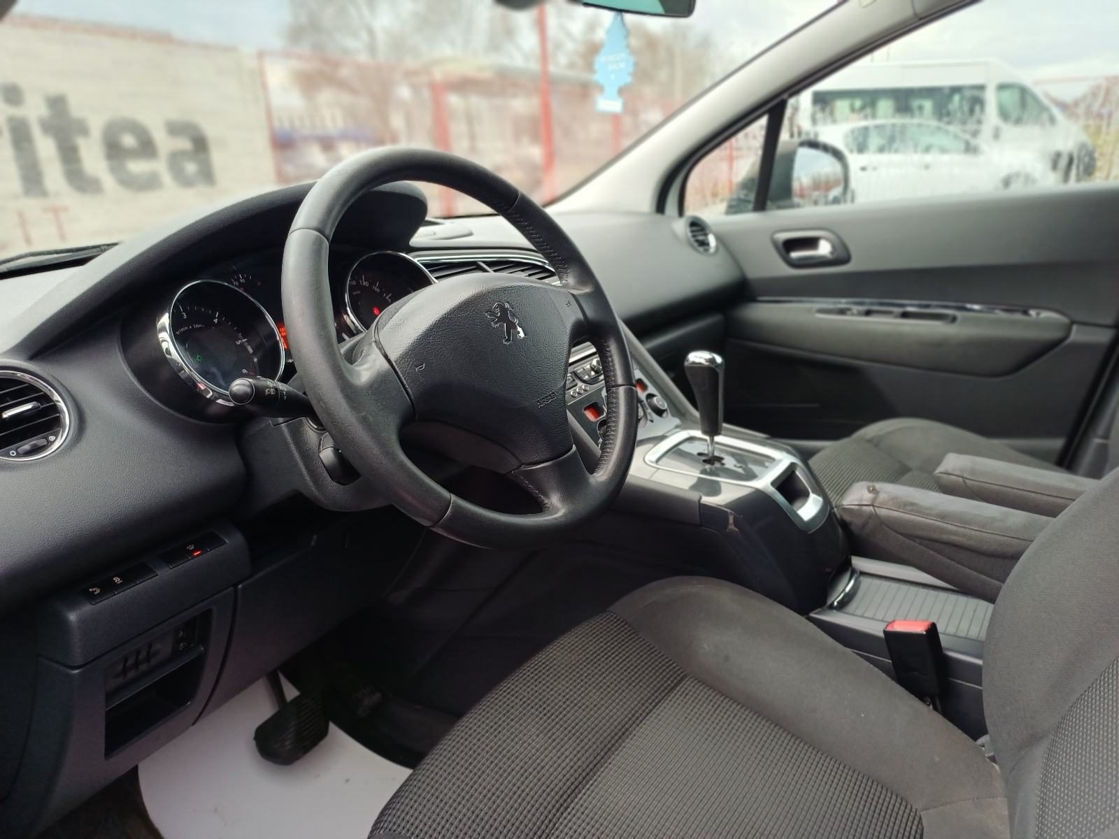 2013 Peugeot 5008 — fotografija 6