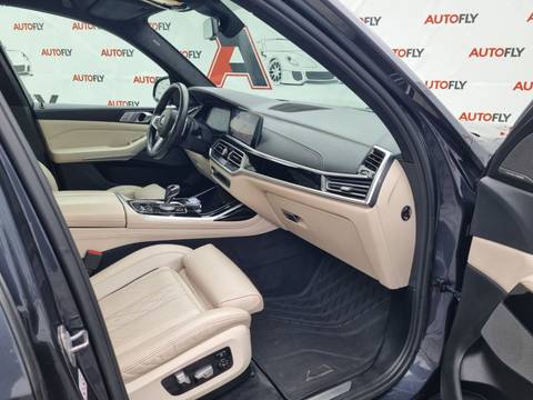 2020 BMW X7 — sličica 18