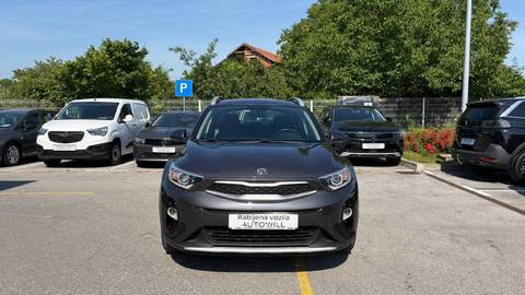 2020 Kia Stonic — sličica 2
