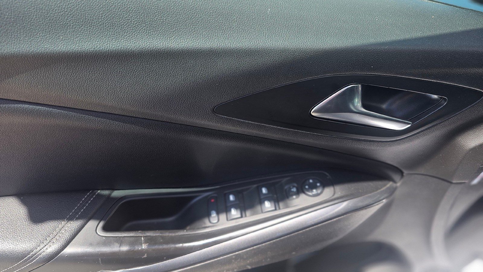 2018 Opel Grandland — fotografija 21