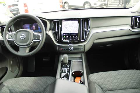 2022 Volvo XC60 — sličica 14