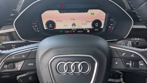 2020 Audi Q3 — sličica 18